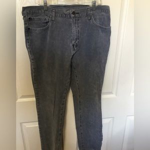 Excellent condition Levi’s 511 corduroy. 38”x 34